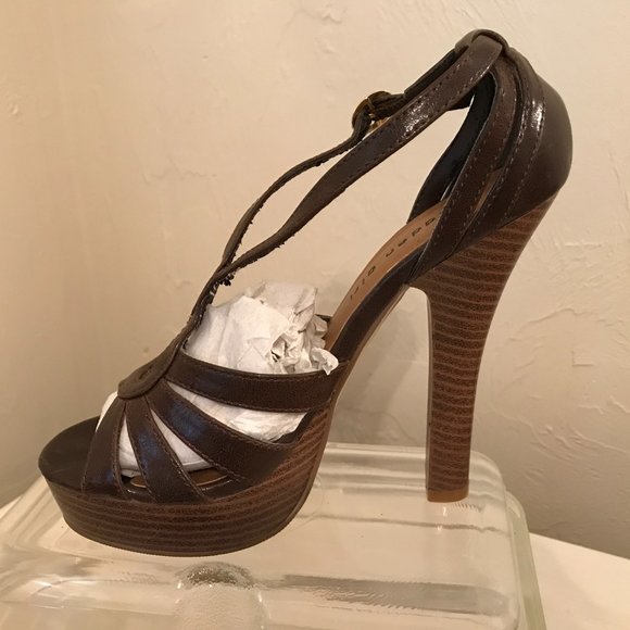 SOLD!! Host Pick🎉🎉Madden Girl Brown Platform Stilleto Heel Sandal 6 - Picture 3 of 6
